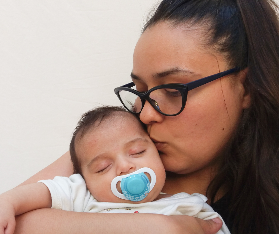 Read more about the article Beyond Words: Tips for Secure Baby-Mom Attachment